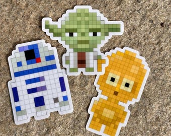 Zestaw naklejek Pixel Star Wars Trio | Naklejki winylowe 8-bit C-3PO R2-D2 Yoda | Zestaw Retro Sci-Fi