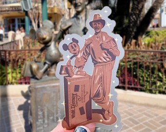 Naklejka z wizerunkiem młodego Walta i Myszki Miki – Disney California Adventure inspirowana DCA