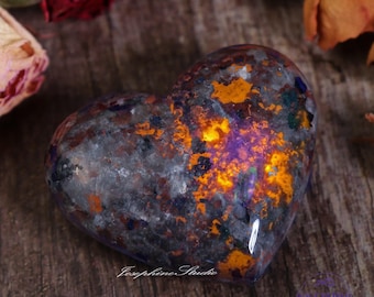 2" Emberlite Stone / Flame Stone / UV Reactive / Firestone / Natural Emberlite/ Fire Stone / Emberlite Heart Shape Polised Stone, Gift