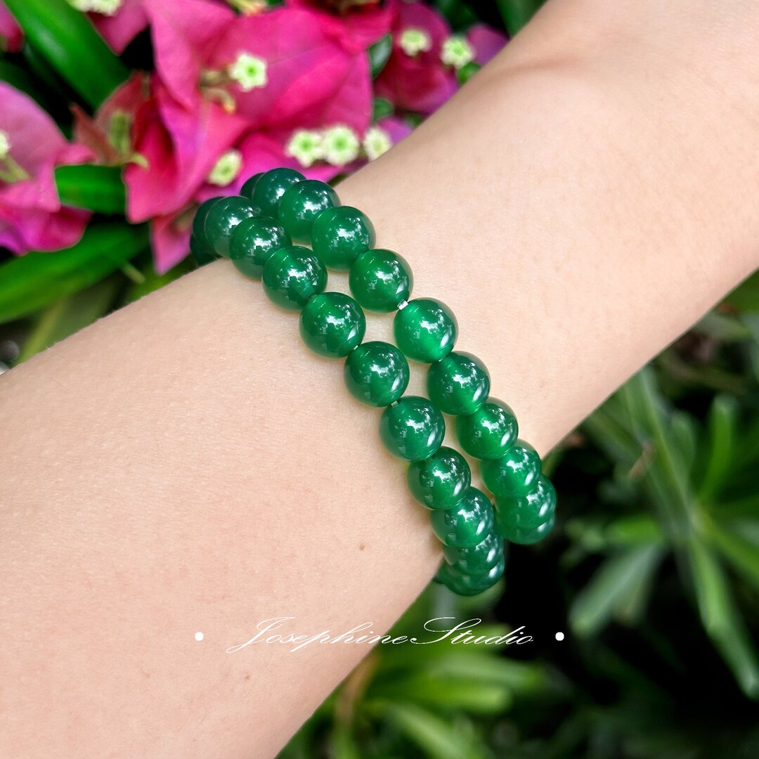 Green Emerald Bracelet 8mm Round Beaded Stretchy Bracelet Etsy