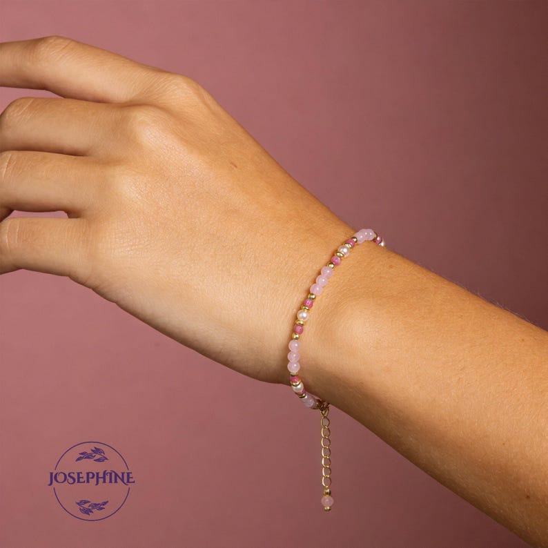 Natürliches Rosenquarz- und rosa Turmalinarmband, 3 mm subtile Edelsteinperlen, zierliches Kristallarmband, Heilarmband, Oktober Geburtsstein Bild 4
