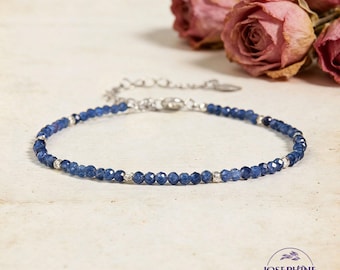 Zierliches natürliches Saphir Armband, kleine 2 mm tiefe blau-schwarze Saphir Edelsteine, Sterling Silber, Stacking Armband, September Geburtsstein