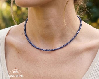 Gargantilla de cuentas de sodalita azul diminuta, collar minimalista y delicado con propiedades curativas para mujer.