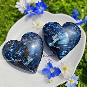 2&quot;+ Arfvedsonite Heart Stone / High Flash Blue Fire Work Stone / Heart Shape Polished Tumbled Palm Stone / Energy Crystal Healing Gift 5-8cm