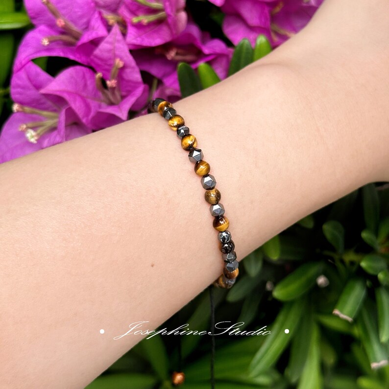 Tiger Eye, Tiger's Eye Gemstone Hematite Beaded Bracelet, Healing Protection Chakra Reiki Bracelet, Women Men Bracelet, Gift for her , Gift for him, Gift for Christmas, Xmas, Mother's Day, Father's Day, Birthday