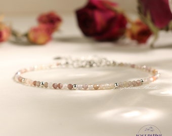 Delicada pulsera de ágata de Botsuana con pequeñas cuentas, pulsera curativa y calmante, pulsera minimalista y sencilla apilable para mujer.