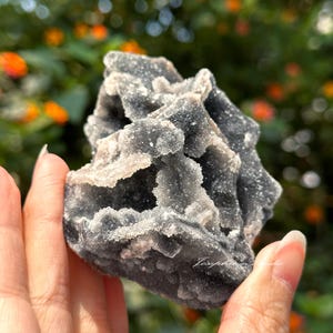 Sällsynt svart sfaleritkvartskristallbit, kristall ädelsten mineralstenar prov, heminredning kristall ornament samling gåva