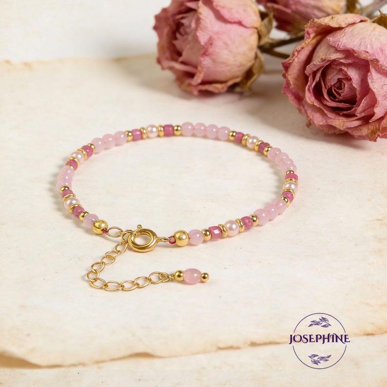 Natürliches Rosenquarz- und rosa Turmalinarmband, 3 mm subtile Edelsteinperlen, zierliches Kristallarmband, Heilarmband, Oktober Geburtsstein Bild 7