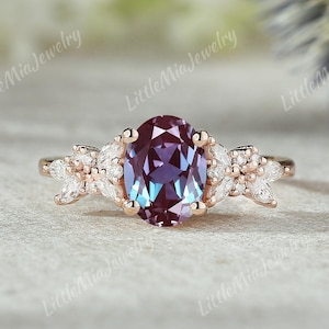 Alexandrite Engagement Ring Moissanite Cluster Wedding Rings for Women Rose Gold Alexandrite Handmade Ring Personalized Gifts For Her