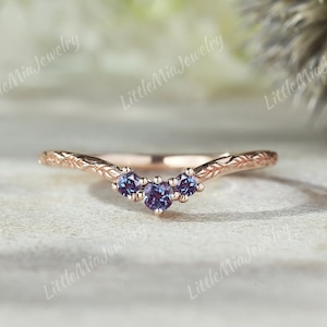 Unique Alexandrite Wedding Band Sterling Silver Nature Inspired Leaf Wedding Ring Alexandrite Curved Band Rose Gold Promise Rings For Women