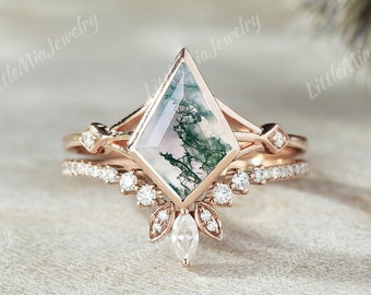 Unique Kite Cut Green Moss Agate Wedding Ring Set Rose Gold Moissanite Curved Wedding Band Promise Custom Engagement Ring Set Gift For Her