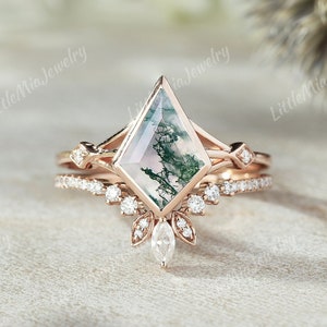 Unique Kite Cut Green Moss Agate Wedding Ring Set Rose Gold Moissanite Curved Wedding Band Promise Custom Engagement Ring Set Gift For Her