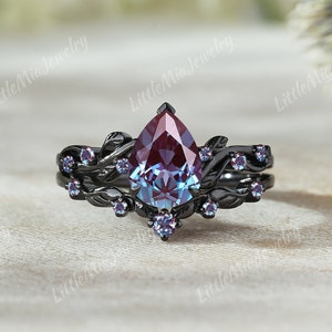 Unique Black Gold Pear Shape Alexandrite Engagement Ring Set Black Gold Leaf Floral Alexandrite Wedding Band Gothic Ring Bridal Set Gift