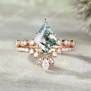 Vintage Kite Cut Moss Agate Wedding Ring Set Rose Gold Moissanite Curved Wedding Band Diamond Stacking Promise Bridal Ring Set For Women