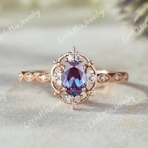 Oval Alexandrite Engagement Ring Vintage Alexandrite Wedding Rings For Women 14k Rose Gold Moissanite Anniversary Rings Personalized Gifts