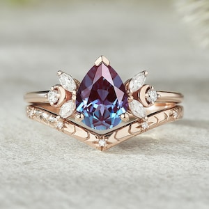 Pear Cut Alexandrite  Engagement Ring Set Unique Rose Gold Star Moon Moissanite Cluster Wedding Ring Set Purple Alexandrite 2pcs Bridal Set