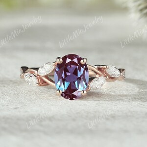 Unique Alexandrite Ring Oval Cut Alexandrite Engagement Ring Rose Gold Moissanite Cluster Wedding Ring  Promise Bridal Rings For Women
