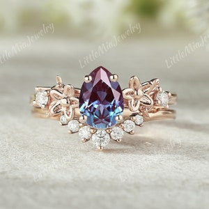 Unique Pear Cut Alexandrite Engagement Ring Set Rose Gold Moissanite Curved Wedding Band Leaf Shaped Ring Floral Ring Anniversary Ring Set