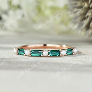 Unique Baguette Cut Emerald Wedding Band Rose Gold Half Eternity Pearl Wedding Ring Stacking Matching Promise Ring For Women Vintage Jewelry