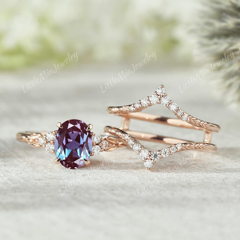 Unique Oval Cut Alexandrite Engagement Ring Set Solid Gold Nature ...