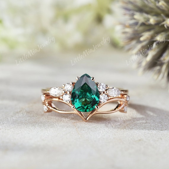 Antique Emerald Wedding Ring Set Pear Emerald Engagement Ring Vintage Curved Wedding Band 14k Gold Rings for Women Custom Anniversary Ring Etsy