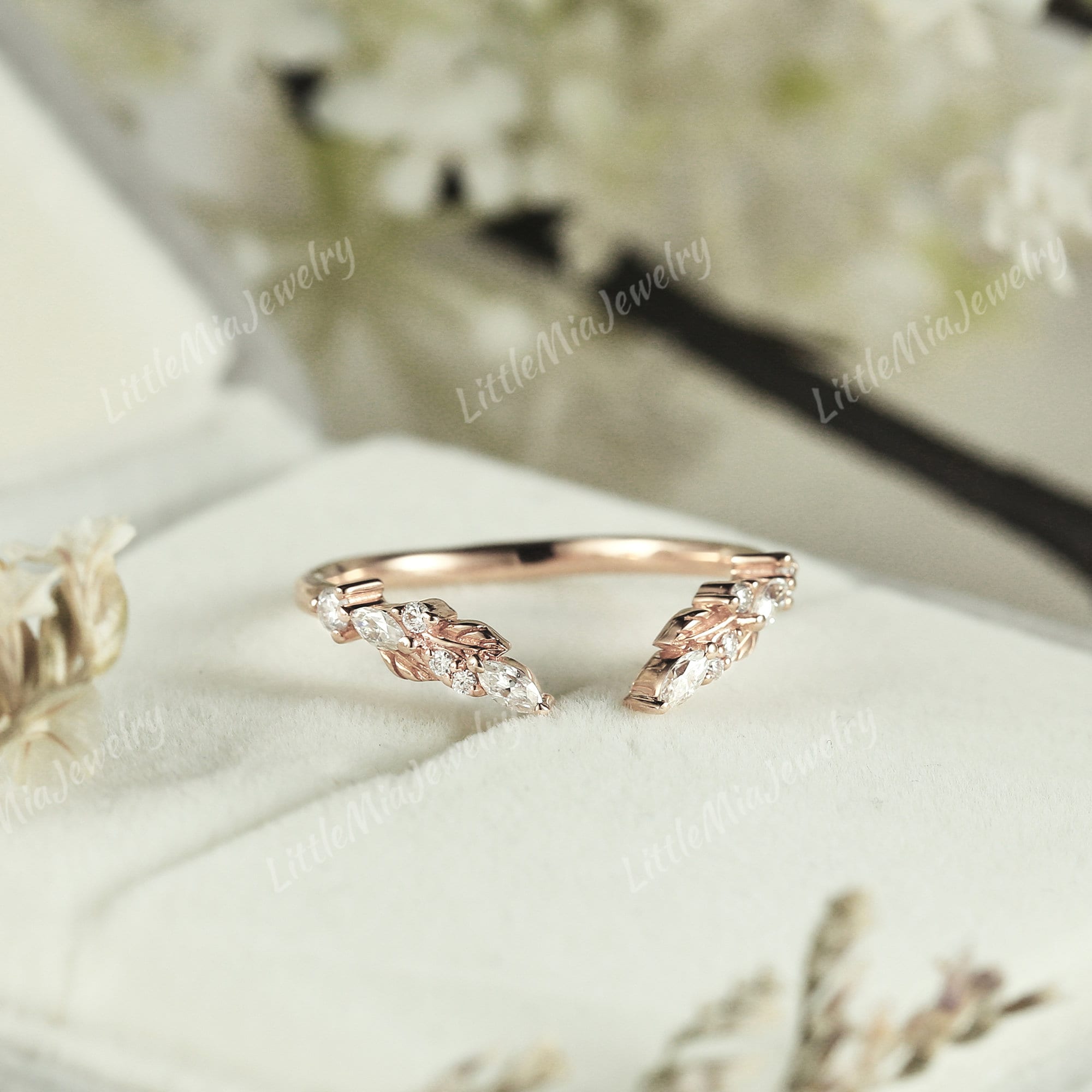 Unique Natural Inspire Leaf Moissanite Open Wedding Band Marquise Shape Unique Natural Inspire Leaf Moissanite Open Wedding Band Marquise Shape