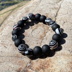 Hypnotic Bracelet ~ 10mm Black and White Eye-Dot Glass Beads ~ Black Matte Glass Round Bead ~