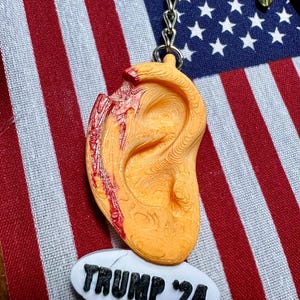 Trump 2024 Keychain