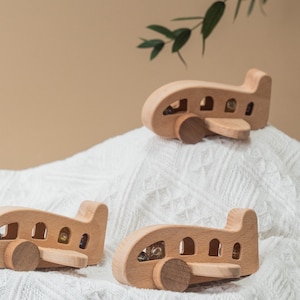 Montessori toy / Personalized wooden airplane / Personalized toy / Children&#39;s room decoration / Gift for child.
