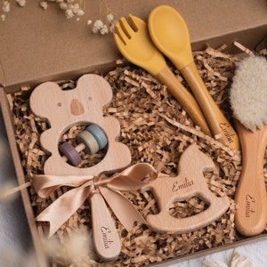 Personalized birth gift box / Baby cutlery, brush and wooden rattle / ideal gift for the newborn image 1