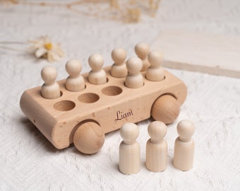 Personalized wooden bus / Wooden car with snowmen / wooden gift for child / birthday gift for child