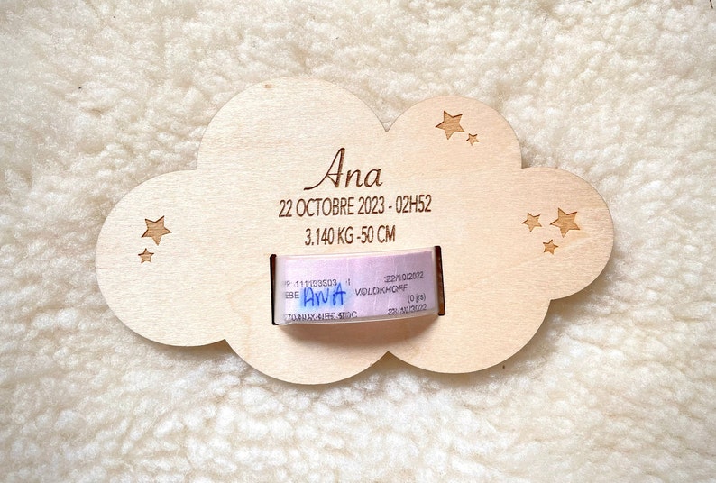 Engraved wooden cloud plaque / Birth souvenir bracelet / birth gift / baby souvenir box image 2