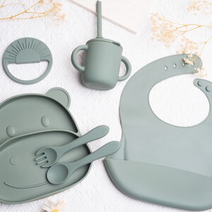 Set repas assiette et couverts pour enfant personnalisé / cadeau de baptêmes / cadeau de naissance / assiette silicone en hippopotame bébé image 2