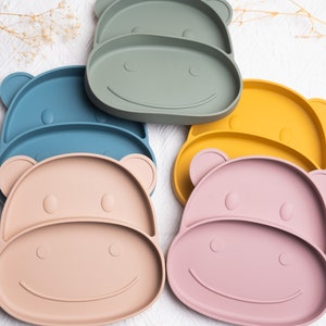 Set repas assiette et couverts pour enfant personnalisé / cadeau de baptêmes / cadeau de naissance / assiette silicone en hippopotame bébé image 6