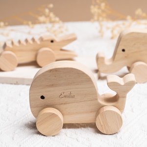 Coche de madera personalizado con dibujos de animales, regalo de cumpleaños para niños, regalo para baby shower, Navidad personalizada.