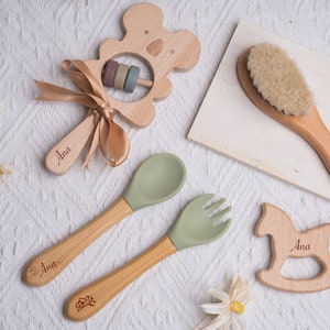 Personalized birth gift box / Baby cutlery, brush and wooden rattle / ideal gift for the newborn image 2