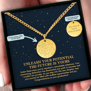 Collier de remise des diplômes pour fils, collier chaîne cubaine carte des étoiles personnalisé, cadeau de remise des diplômes secondaire et universitaire personnalisé pour lui des parents