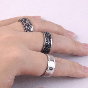 Anillos de acero inoxidable plateado para hombre Anillos de sello Anillos para hombre Conjunto de anillos Joyería de flores de plata Anillos de ojos giratorios unisex imagen 8