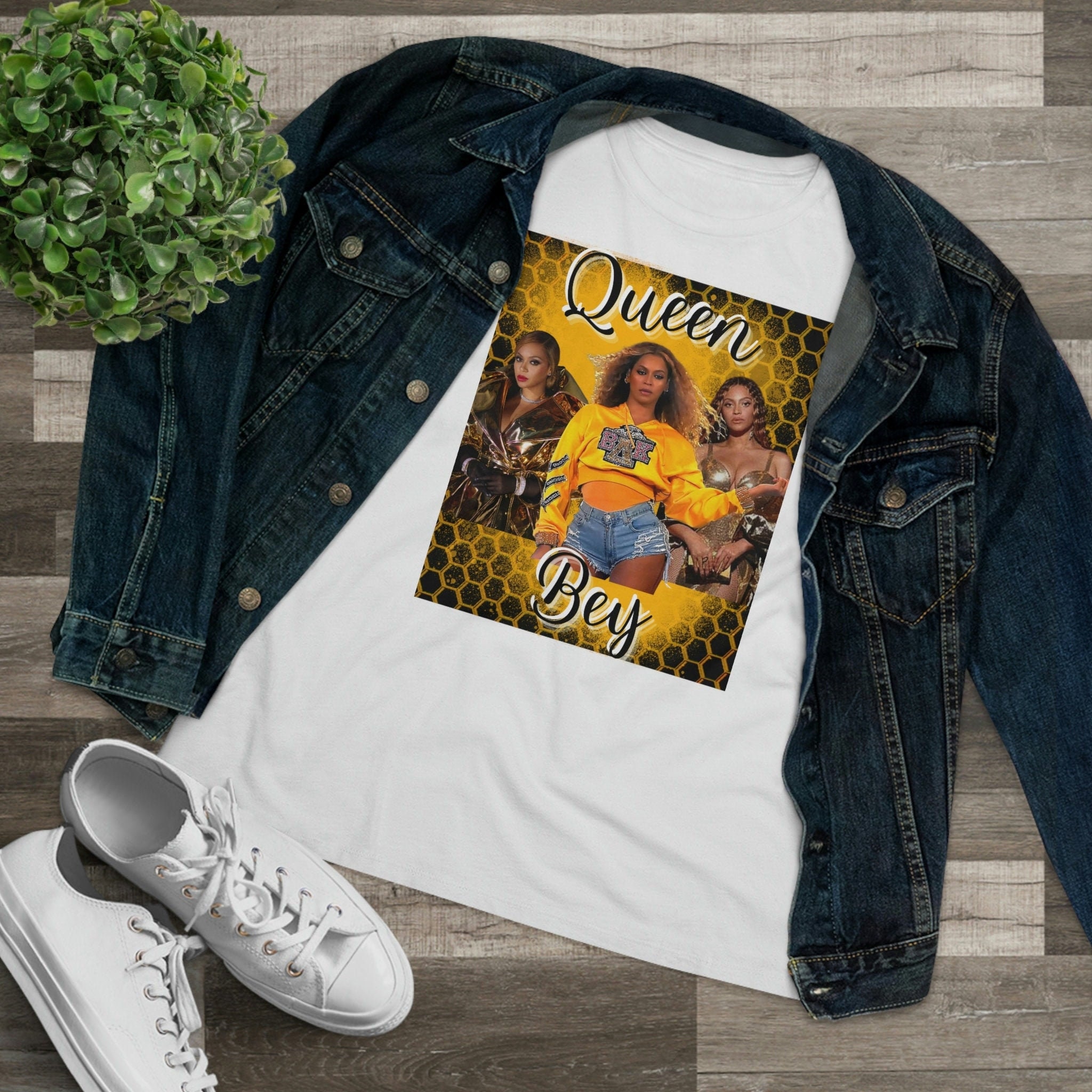 Discover Queen Bey Renaissance World Tour Graphic T shirt