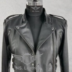 Femmes et filles 100% véritable cuir d'agneau souple de haute qualité recadrée motard veste courte boléro style haussement d'épaules coupe ajustée manches longues