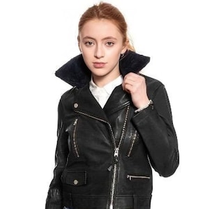 Women&#39;s & Girls 100% Real High Quality Lambskin Leather Motor Biker Jacket Slim-fit, with Faux Collor Long Sleeves Beautiful look