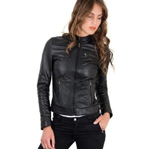 Women&#39;s & Girls 100% Genuine Soft Lambskin Leather New Design Motor Biker Jacket Slim Fit, Long Sleeves Beautiful Look