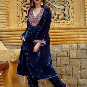 designer replica dresses High Quality Pakistani Master Replica Dresses at A Very Affordable Price