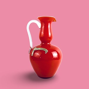 Vintage Italienische Opaline Fiorentina Rote Glasvase mit klarem Griff - 1960er Jahre mundgeblasenes Florentiner Kunstglas-Dekor