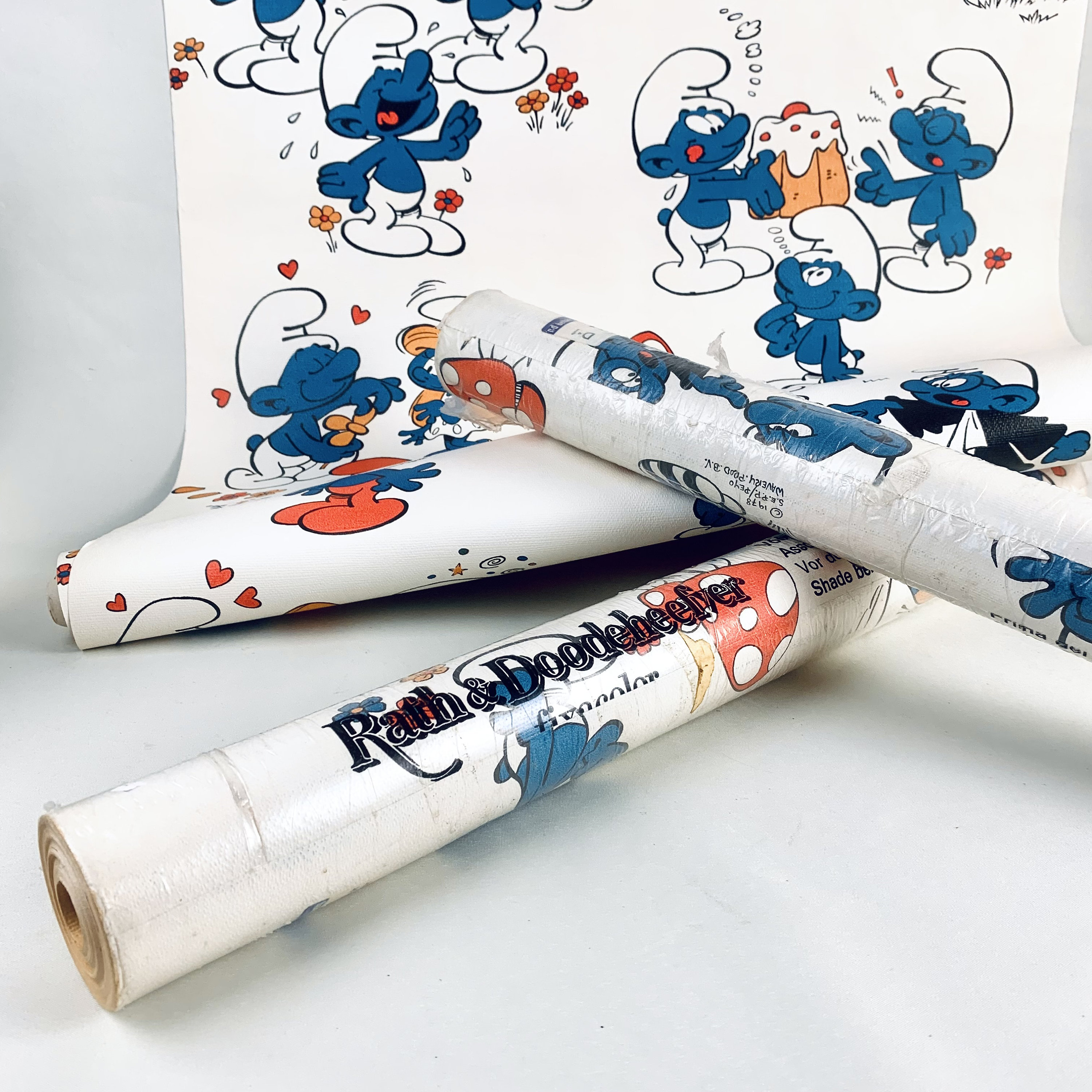 1978年製ヴィンテージ スマーフ 壁紙 – 2.5ロール – レトロ漫画風壁