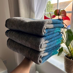 Hand-Loomed Yak Wool Throw Blanket: Cozy Travel Wrap