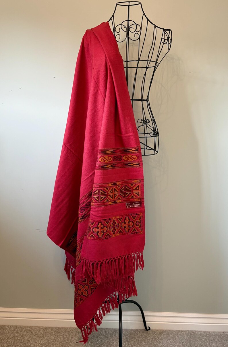 Hand-Loomed Wool Shawl: Himalayan Travel Wrap, fairly traded from Nepal Yoga throw s8 image 2