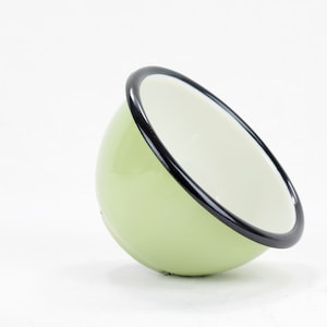 Light green small Enamel Bowl, salad fruit kitchen plate, dessert ice cream pet bowl 0.35l