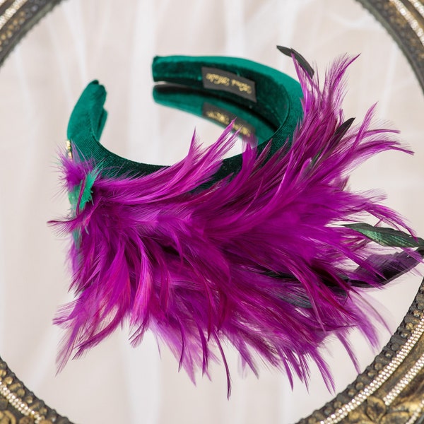 Plumes de bandeau fascinantes Chapeau fascinator vert violet Chapeau Kentucky Derby Chapeaux de fête de thé Bandeau de mariage Chapeau pour invité de mariage