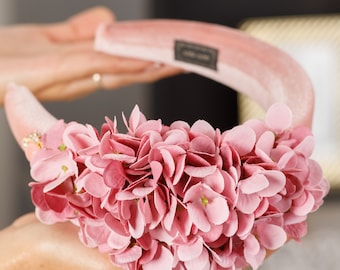 Coffret cadeau boucles d'oreilles fascinateurs Fascinants chapeaux pour femme Chapeaux hortensias Bibi rose Bandeaux floraux halo Bibi pour invités de mariage